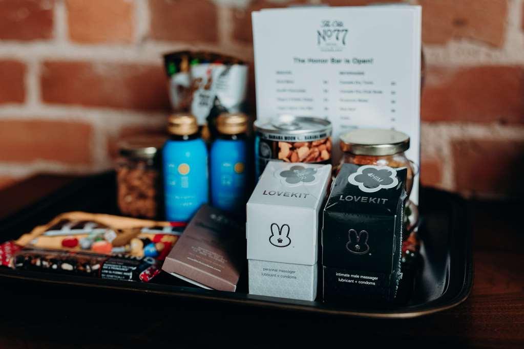 The Old No. 77 Hotel & Chandlery New Orleans Rum bild